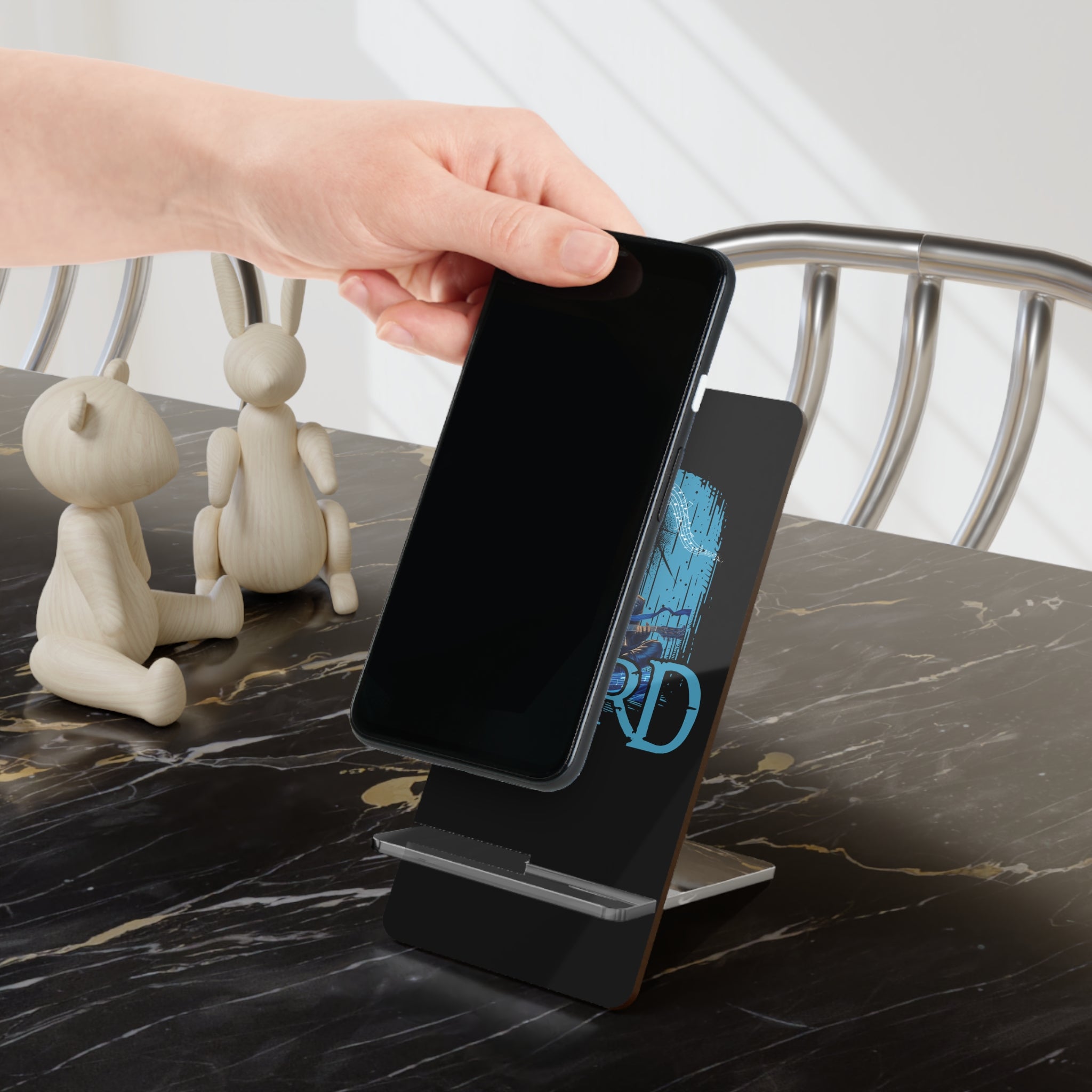 Bard Smartphone Stand — D&D Phone Display Holder